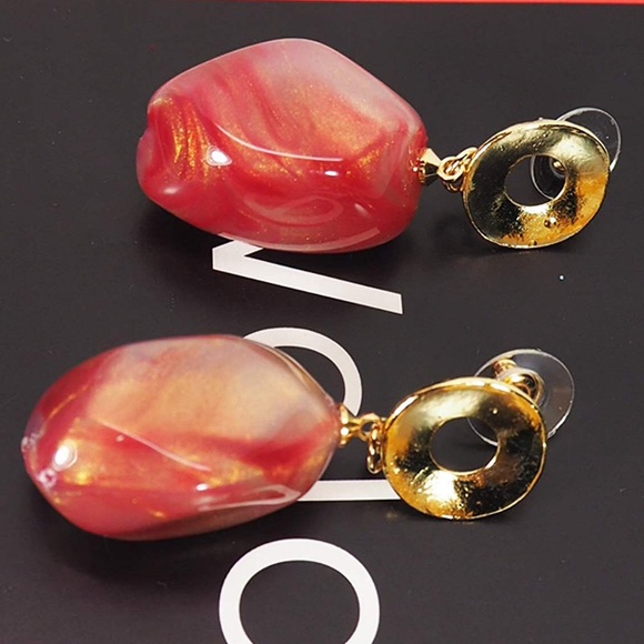 🆕NWOT Set of 2 Gorgeous Statement Earrings - Picture 6 of 7